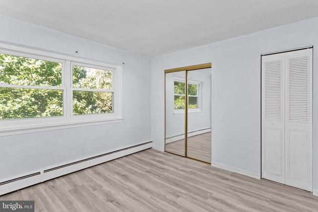 106 NEWTON AVE N, Oaklyn, NJ 08107