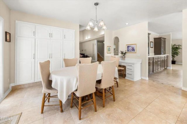 2210 Via Loma, Camarillo, CA 93012