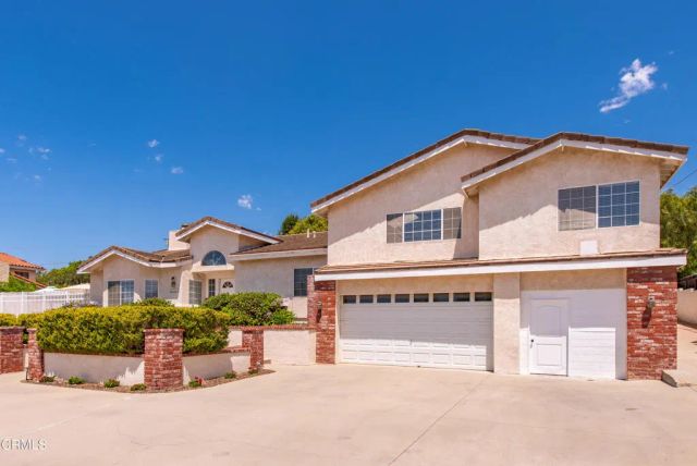 2210 Via Loma, Camarillo, CA 93012