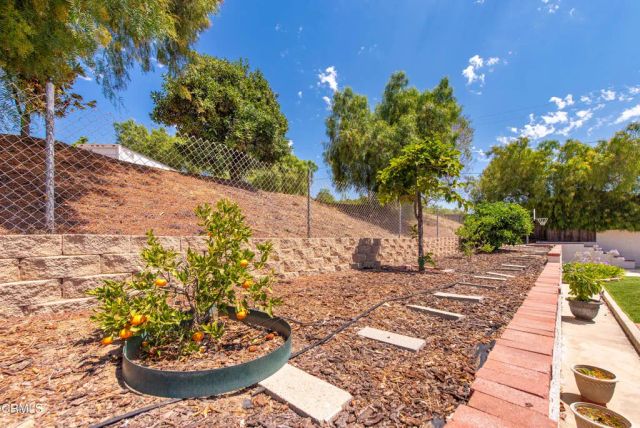 2210 Via Loma, Camarillo, CA 93012
