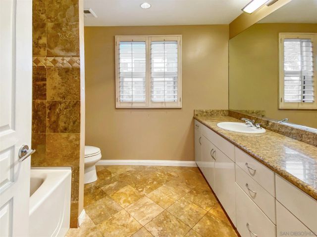 555 Front St 205, San Diego, CA 92101