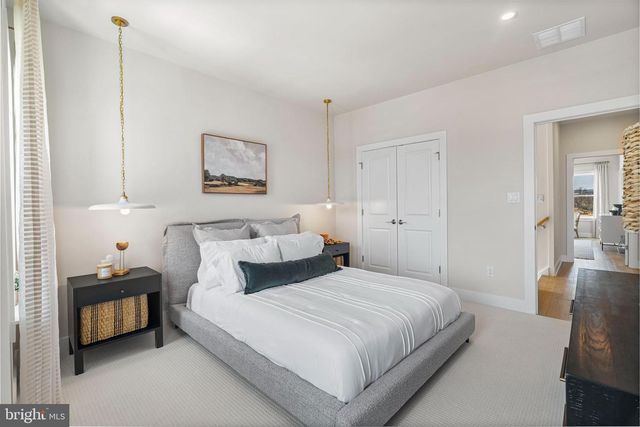 260 RIVER TRAIL CIR, King Of Prussia, PA 19406