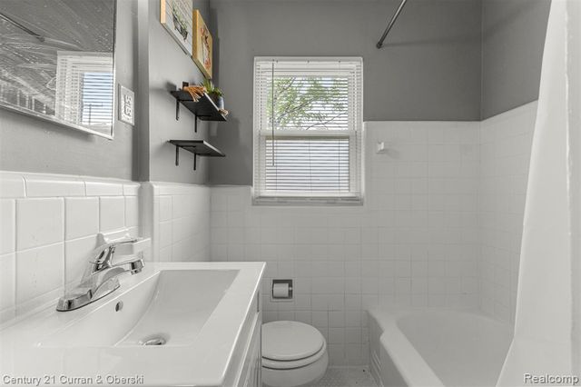 1178 Fort Park Boulevard, Lincoln Park, MI 48146