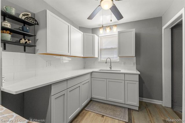 1178 Fort Park Boulevard, Lincoln Park, MI 48146