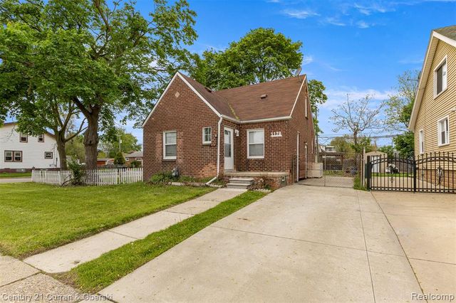 1178 Fort Park Boulevard, Lincoln Park, MI 48146