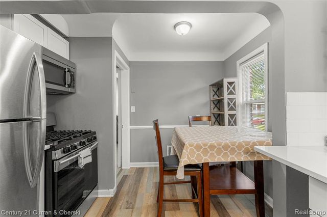1178 Fort Park Boulevard, Lincoln Park, MI 48146