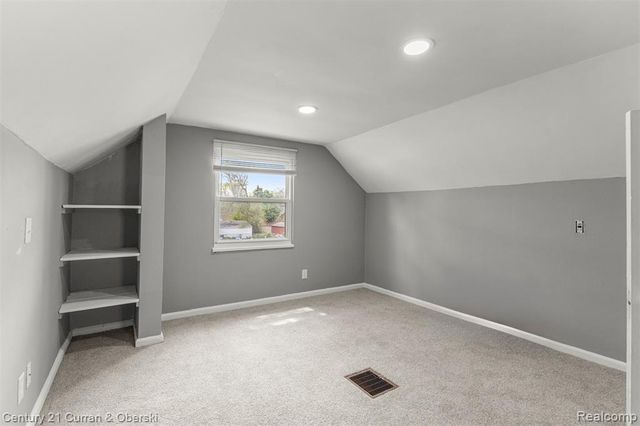 1178 Fort Park Boulevard, Lincoln Park, MI 48146
