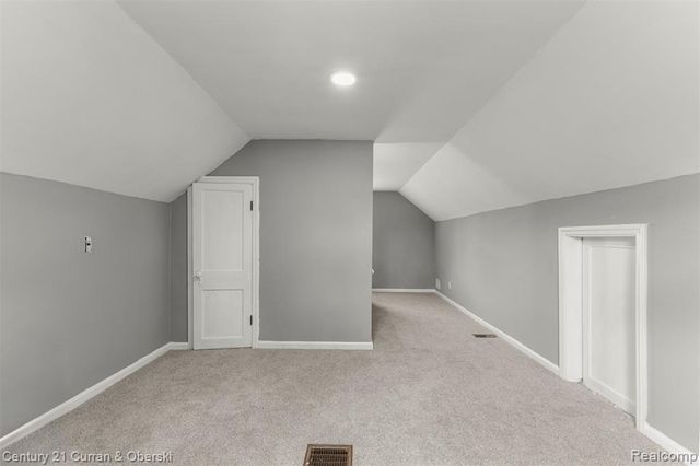1178 Fort Park Boulevard, Lincoln Park, MI 48146