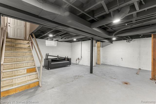 1178 Fort Park Boulevard, Lincoln Park, MI 48146