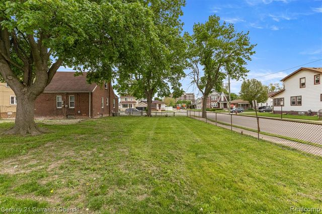 1178 Fort Park Boulevard, Lincoln Park, MI 48146