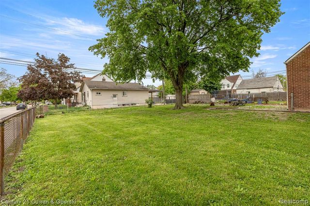 1178 Fort Park Boulevard, Lincoln Park, MI 48146
