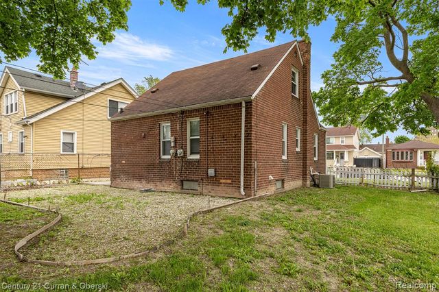 1178 Fort Park Boulevard, Lincoln Park, MI 48146