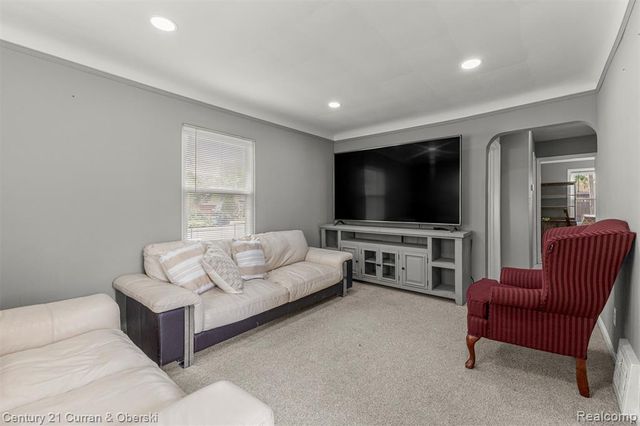 1178 Fort Park Boulevard, Lincoln Park, MI 48146