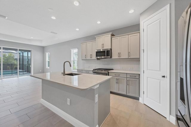 2617 STAR APPLE WAY, Sarasota, FL 34240