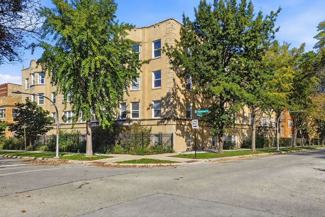 6305 N Claremont Avenue 1, Chicago, IL 60659