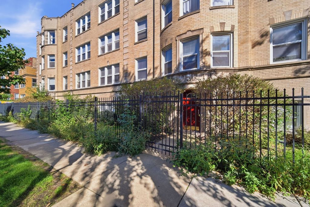 6305 N Claremont Avenue 1, Chicago, IL 60659 — photo 4