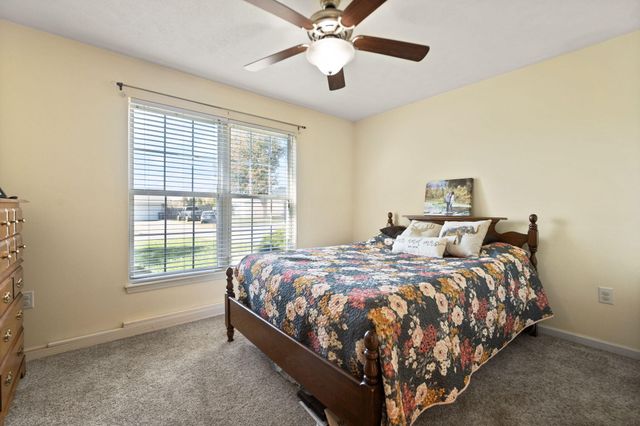 76 Waterford Way, Somerset, KY 42501