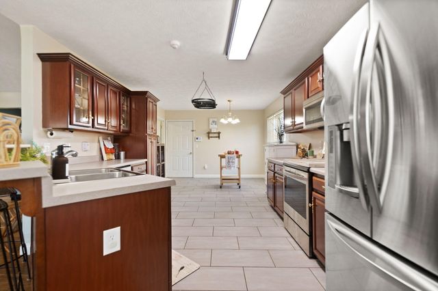 76 Waterford Way, Somerset, KY 42501