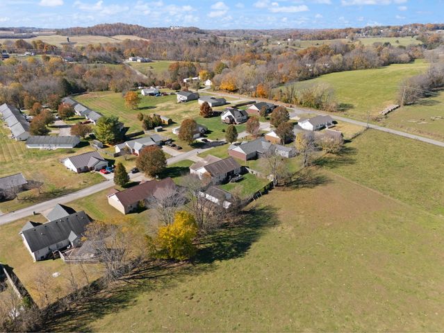 76 Waterford Way, Somerset, KY 42501