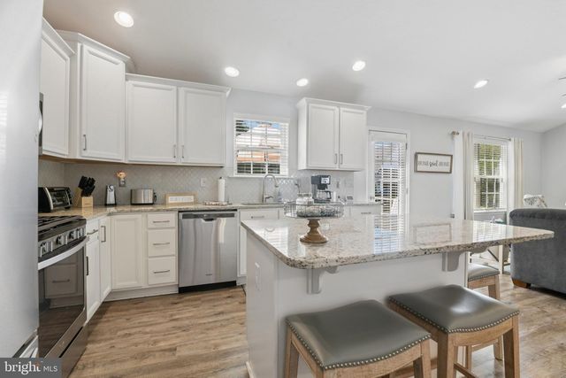 61 HUNTMASTER DR, Hanover, PA 17331