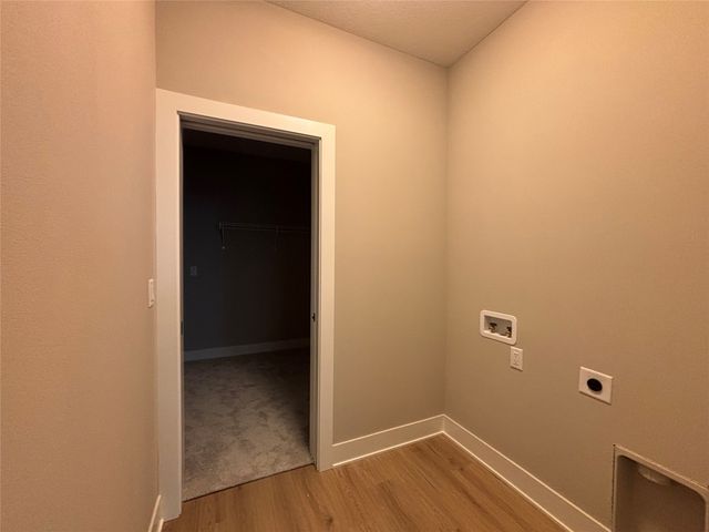 4710 178th Street, Urbandale, IA 50323
