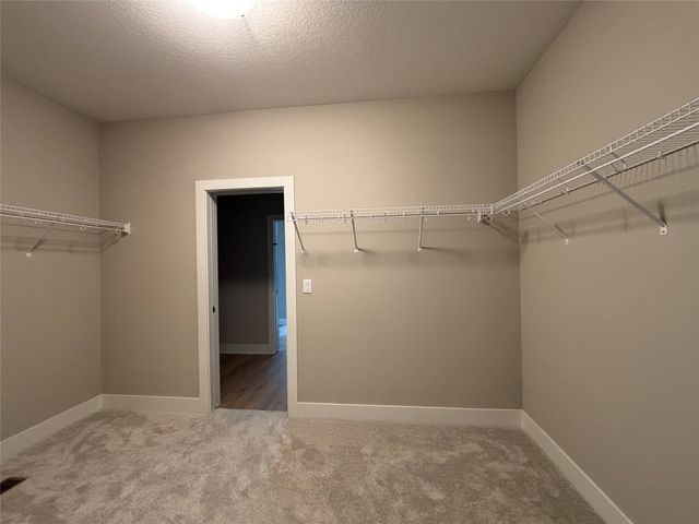 4710 178th Street, Urbandale, IA 50323