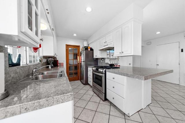 3184 Pocitos Way, San Ysidro, CA 92173