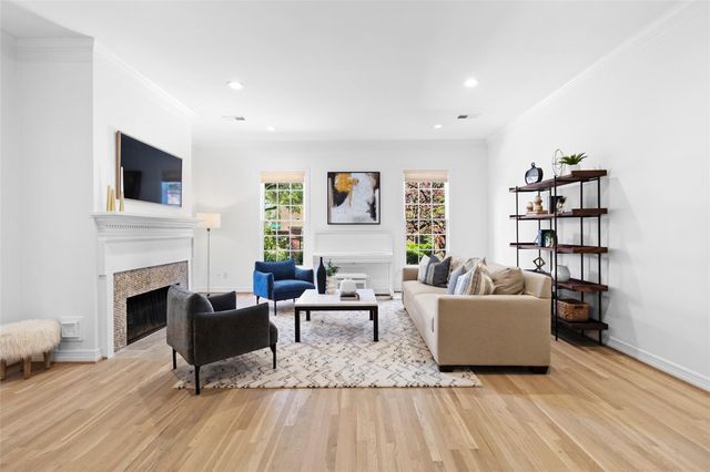 3379 Bellefontaine Street, Houston, TX 77025