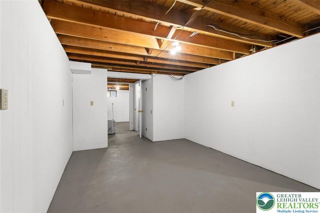 410 Old Mill Road, Forks Twp, PA 18040