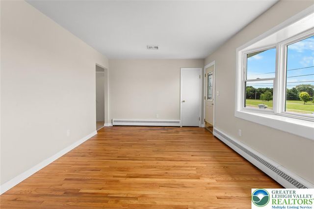410 Old Mill Road, Forks Twp, PA 18040