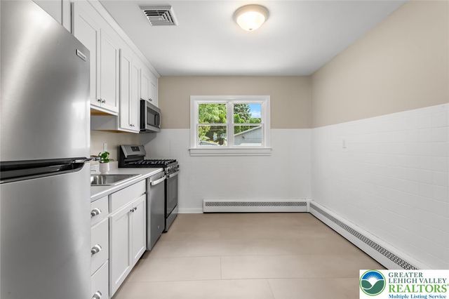 410 Old Mill Road, Forks Twp, PA 18040