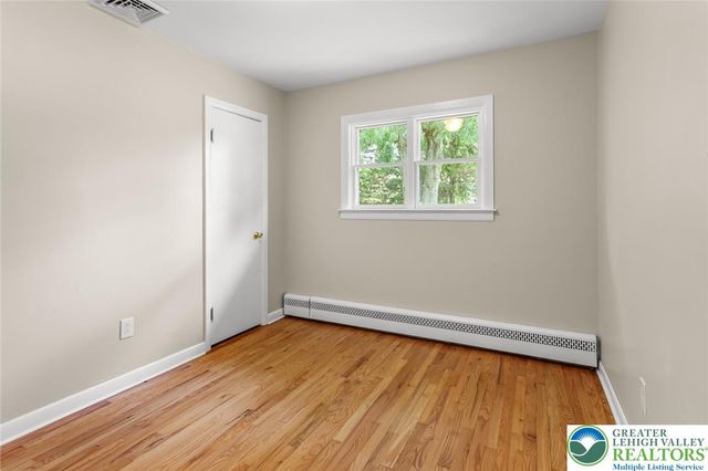 410 Old Mill Road, Forks Twp, PA 18040
