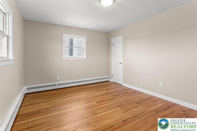 410 Old Mill Road, Forks Twp, PA 18040