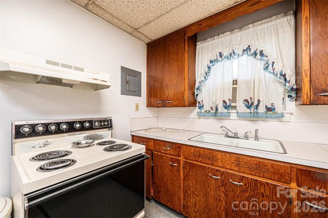 408 US Hwy 70A E Highway, Hildebran, NC 28637
