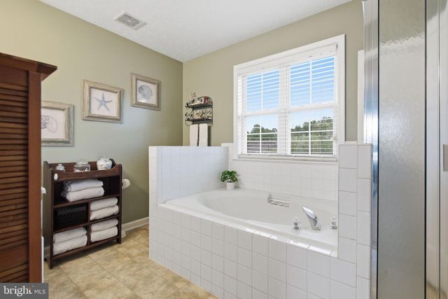 6106 CROWN GRANT DR, Spotsylvania, VA 22553