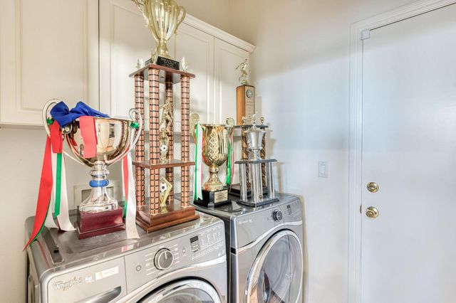 5124 N Via Trevi, Fresno, CA 93711