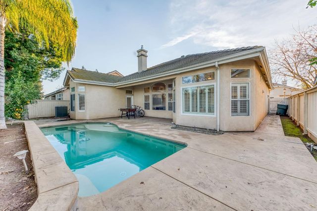 5124 N Via Trevi, Fresno, CA 93711