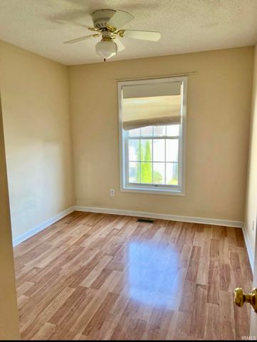 3410 S Oaklawn Circle, Bloomington, IN 47401