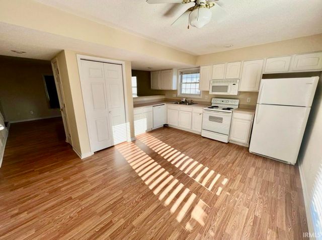 3410 S Oaklawn Circle, Bloomington, IN 47401
