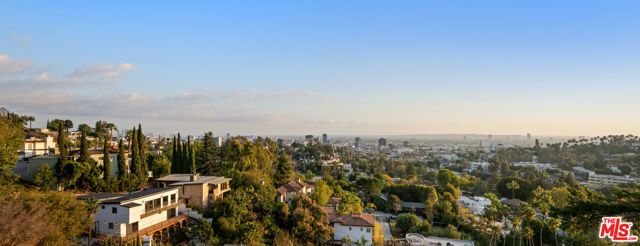 6420 Quebec Drive, Los Angeles, CA 90068