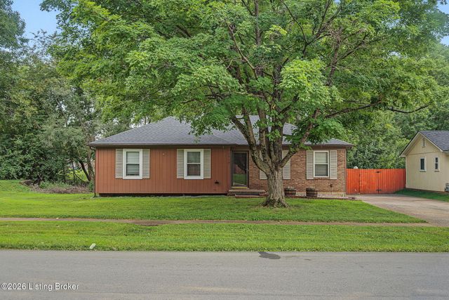 7010 Bartlett Rd, Louisville, KY 40218