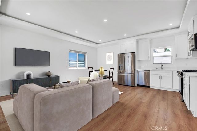 828 E Fairmount Road, Burbank, CA 91501