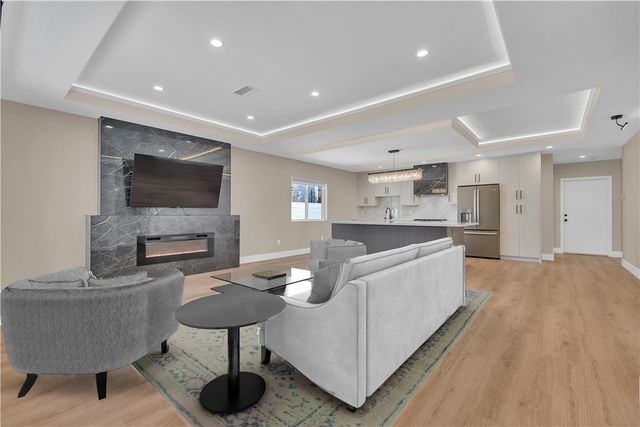 828 E Fairmount Road, Burbank, CA 91501