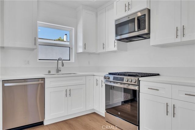 828 E Fairmount Road, Burbank, CA 91501