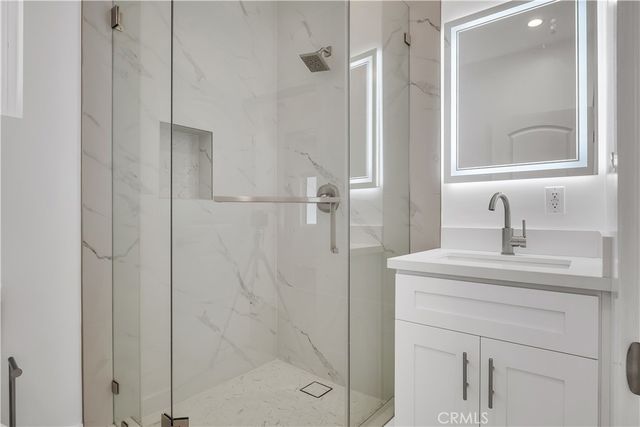 828 E Fairmount Road, Burbank, CA 91501