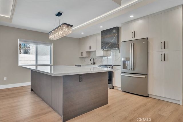 828 E Fairmount Road, Burbank, CA 91501