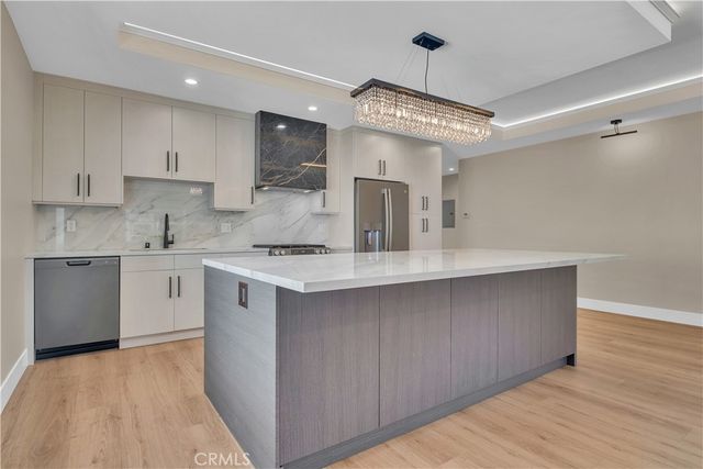 828 E Fairmount Road, Burbank, CA 91501