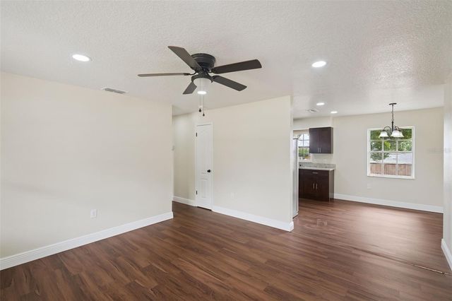 1109 VALENCIA AVENUE, Haines City, FL 33844