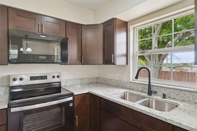 1109 VALENCIA AVENUE, Haines City, FL 33844