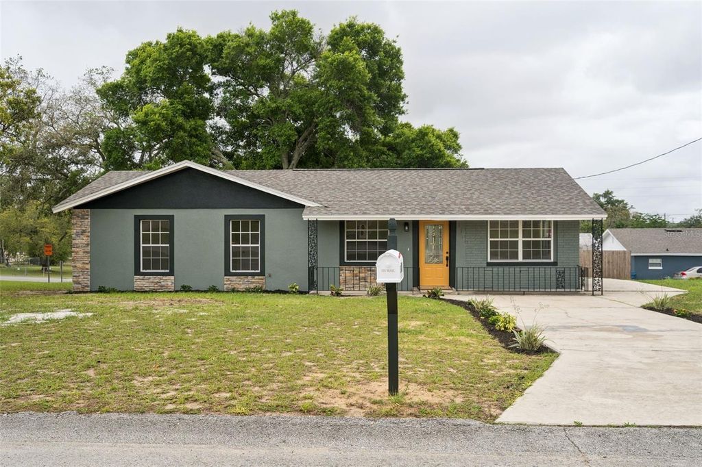 1109 VALENCIA AVENUE, Haines City, FL 33844